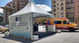 Carpa informativa del  Congreso Europeo de Servicios de Emergencias y ambulancia del Samur-Protección Civil