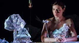 Niyar. A Paper Tale (Teatro de objetos y marionetas). Espacio Abierto Quinta de los Molinos.