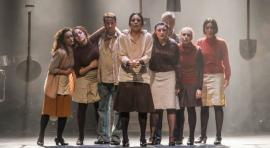 ‘Lota, las mujeres del carbón’ es una pieza en la que dramaturgia, música y danza se entremezclan. 