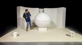 Redondo. (Teatro para bebés). Teatro Fernán Gómez-Centro Cultural de la Villa. Plaza de Colón, 4