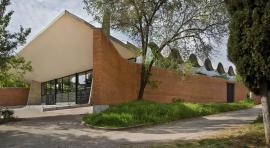 Fachada del Pabellón de Convenciones 