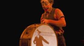 Bobines y su circo delicado toman la pista del Price durante tres días