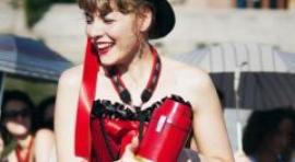 El Cabaret flotante, protagonista de este fin de seman