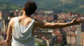 ‘Algunas cosas en algún lugar’, en Naves de Matadero, música sacra para la Semana Santa y performance-concierto en Retiro