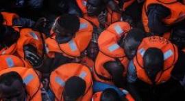 Médicos Sin Fronteras inaugura en CentroCentro De la acción a la palabra