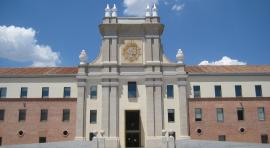 Conde Duque con Gabriela Mistral en el 70º aniversario de su Nobel de Literatura