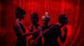 La actriz y bailarina Claudia Faci estrena su trabajo desarrollado en residencia en Naves Matadero