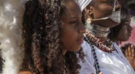 Naves Matadero inaugura “Encantados. Retratos de la cultura afrobrasileña” 