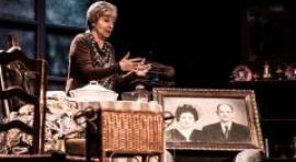 Petra Martínez dirigida por Juan Margallo en “Una mujer en la ventana"