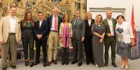Almudena Maíllo junto con los ponentes del debate