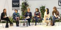 Mesa redonda "Mujeres construyendo destino"