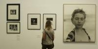 La exposición Entre el Arte y la Moda