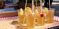 La limonada es una bebida típica de nuestras verbenas 
