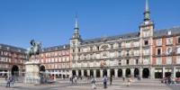 ‘ANDANTE’ inunda de teatro de calle, humor, danza y música el entorno de la Plaza Mayor