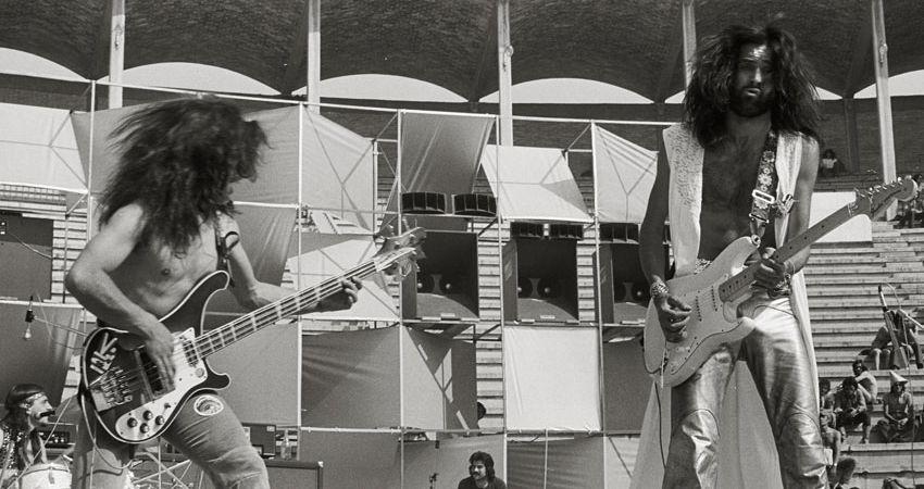 Exposición: El Pintor de canciones. Eva Rock fue una de las grandes sorpresas. Un grupo salmantino con nombre de mujer. Vivían en Fresno Alandilla, en una comuna con otros 15 jóvenes. Burgos 5 de julio de 1975. Pep Rigol.