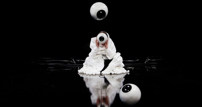 Miet Warlop, Big_Bears(c)Reinout Hiel