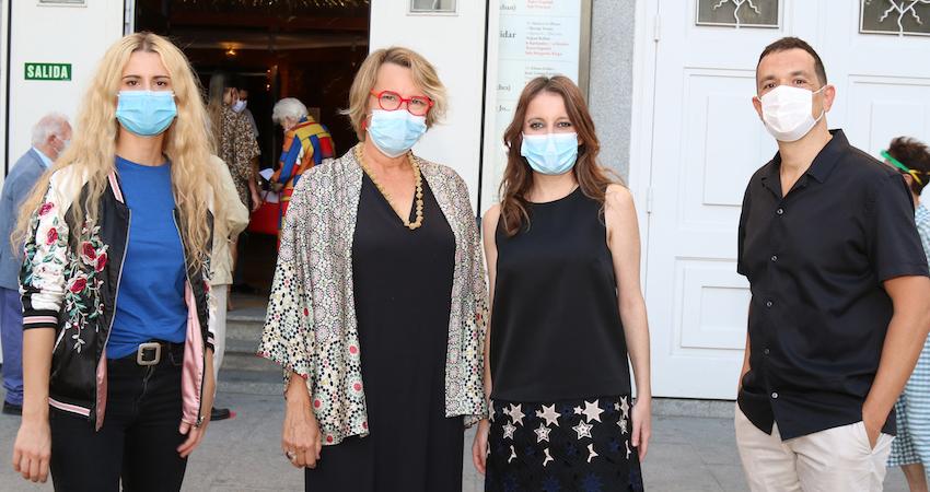 María Ballesteros, Natalia Menéndez, Andrea Levy y Luis Luque. Estreno "Con lo bien que estábamos" (Ferretería Esteban). Teatro Español