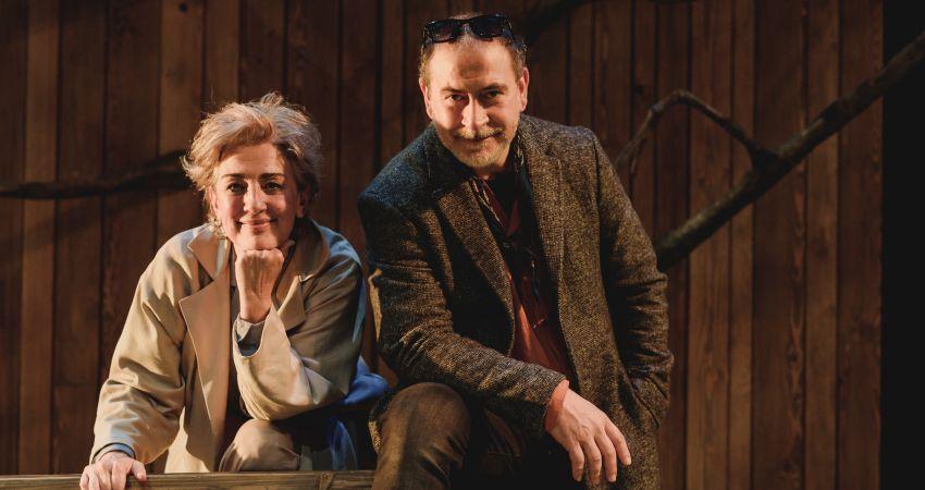 Isabel Ordaz y Santiago Molero estrenan "El beso" en el Teatro Español