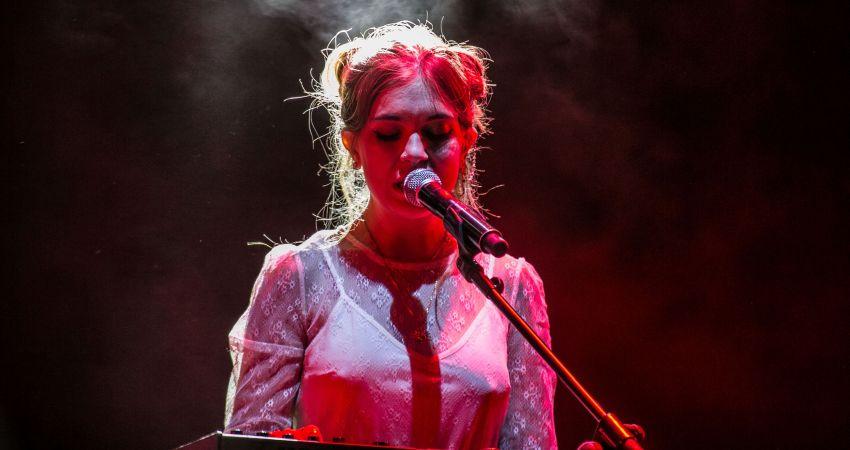 La cantante Marta Movidas en Sonidos en el Patio 2 de Veranos de la Villa © Lukasz Michalak