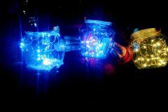 El invierno y la Navidad arrancan en Madrid con un gran pasacalles de farolillos