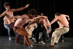 El coreógrafo francés Sylvain Huc presenta Gameboy, un estudio sobre la masculinidad 