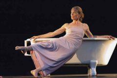 La coreógrafa Susanne Linke inaugura la programación de Naves Matadero